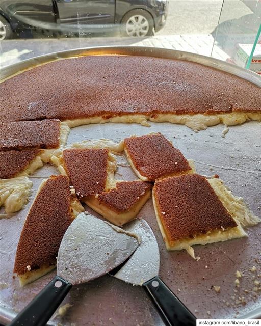 🇱🇧🇧🇷 Coisas que fazem você se sentir bem às segundas-feiras: Knefe! ❤️... (Lebanon)