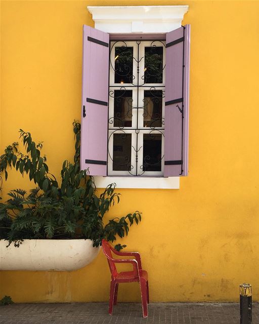 🎨 ..... colorful  wall  window  architecture  architecturelovers ... (Mario e Mario)