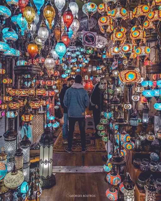 COLORS ✨ — No 📷 allowed 🙄-- lensebible  theworldshotz  earthofficial ... (Grand Bazaar, Istanbul)