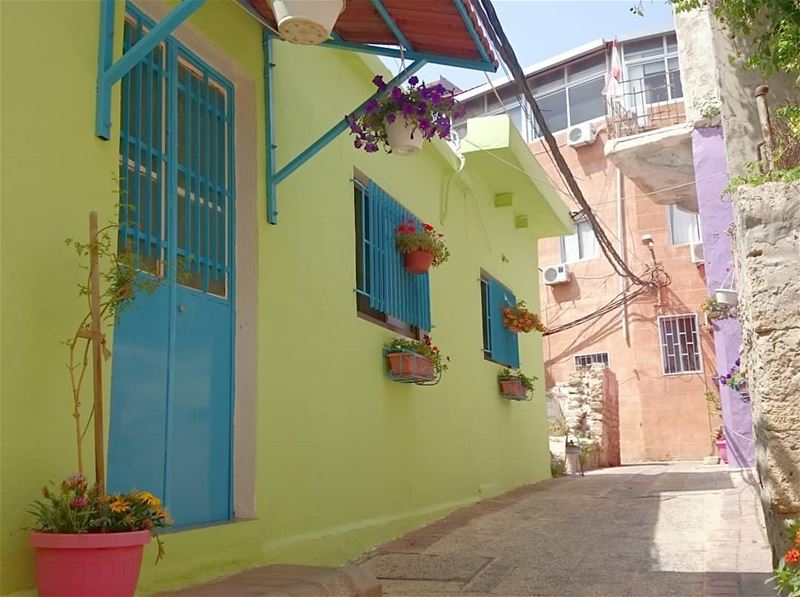 Colors speak louder than words 💙💚❤  takenbyme  ptk_Lebanon  visitlebanon... (Tyre, Lebanon)