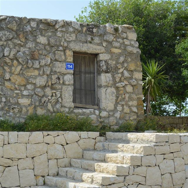 Come in! loves_lebanon  super_lebanon   ig_lebanon  lebanonbyalocal ... (Hosrayel, Mont-Liban, Lebanon)