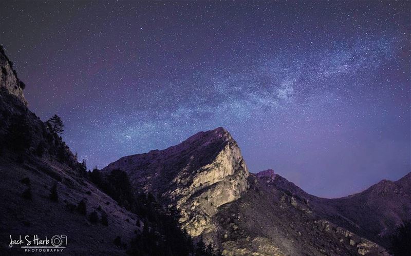 Continuous as the  stars that  shine and twinkle on the milky way. 🌠✨●... (Tannourine Cedars Nature Reserve)