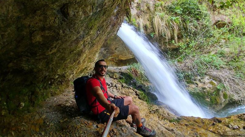 Cooling down from the mid-day heat 👌...... Lebanon  lebanonnature ... (Baskinta, Lebanon)