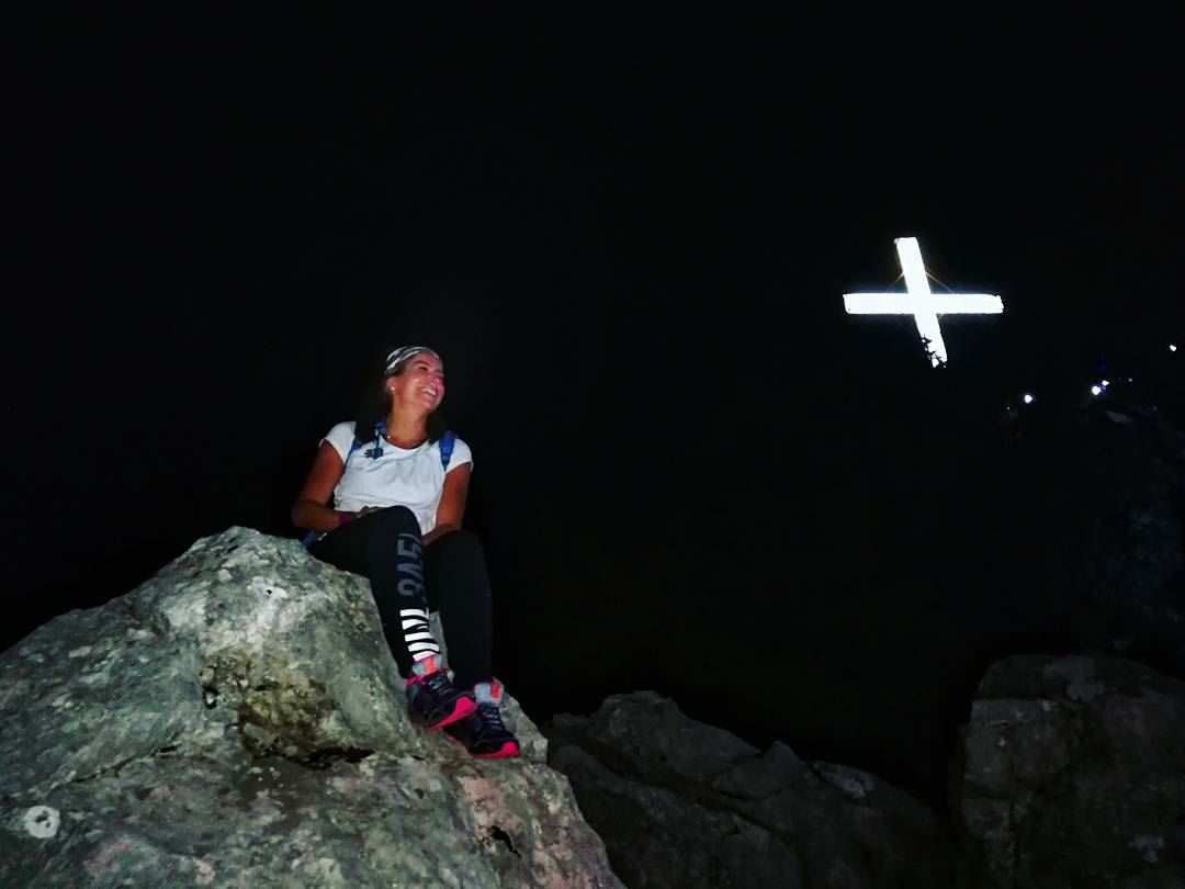 🕇🙏 cross ....... hikingadventures  lebanonshots  hikingaddict ... (Jabal Moûssi)