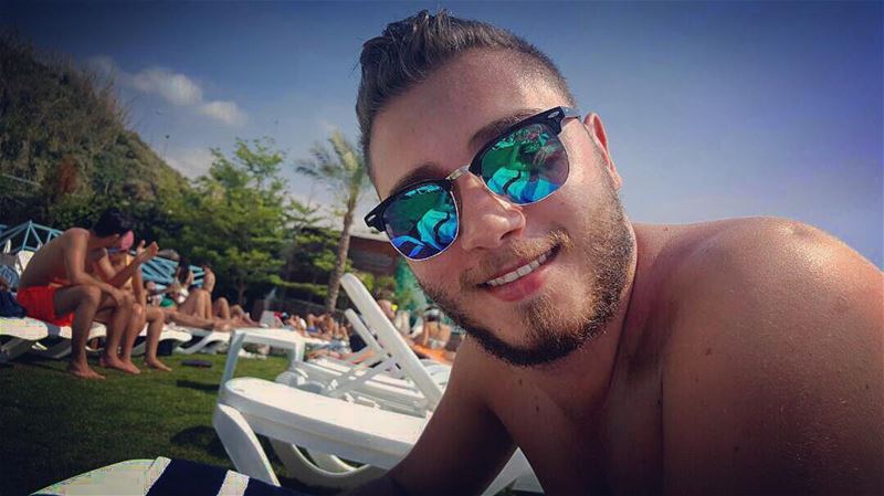 Current Mood 😎.. currentmood  tan  bearded  beard  stud  rayban  jbeil... (C FLOW Beach Resort)