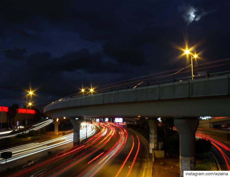 ~ Curves of the city ~❇🌚... lebanon  night  nightphotography ...