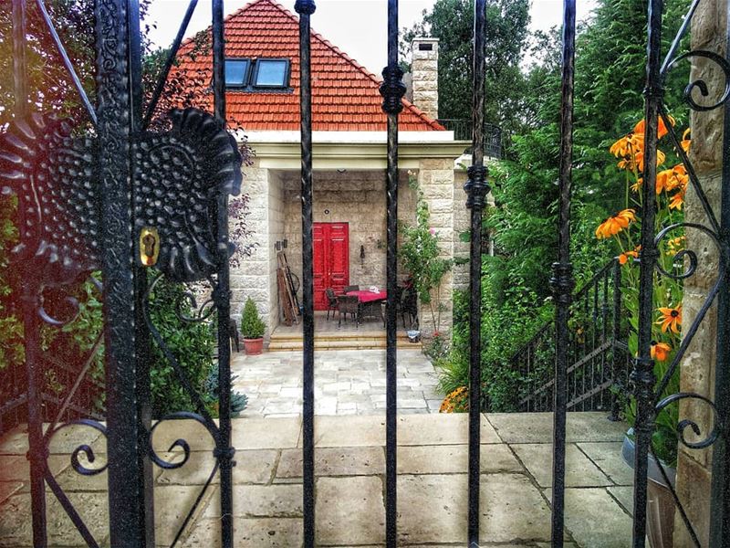 D r e a m •°• H o u s e 💭••••• lebanon lebanonattractions... (Faitroun)