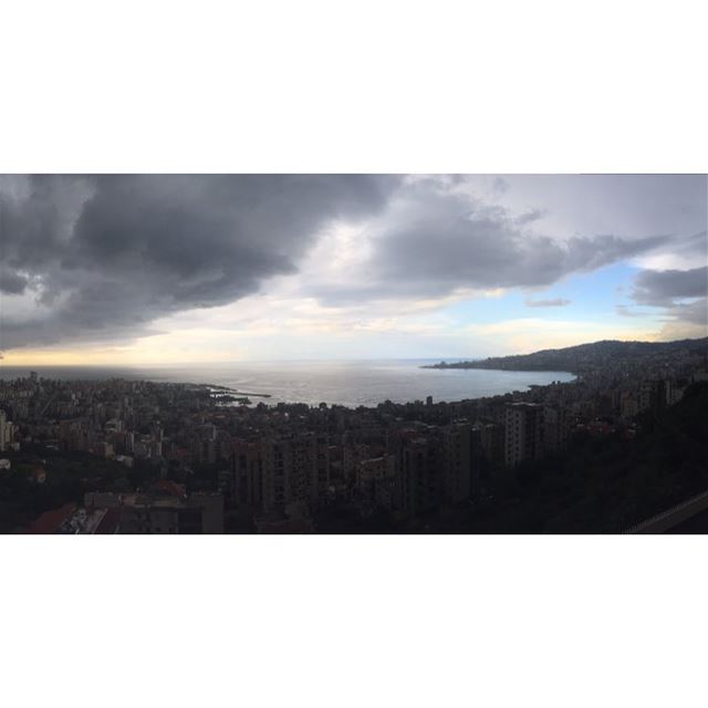  dark  🌑  livelovejounieh  instalebanon  tgif... (Joünié)