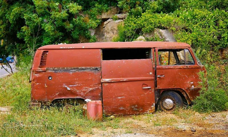 Das Auto in pieces ❤❤❤ (Ehmej, Mont-Liban, Lebanon)