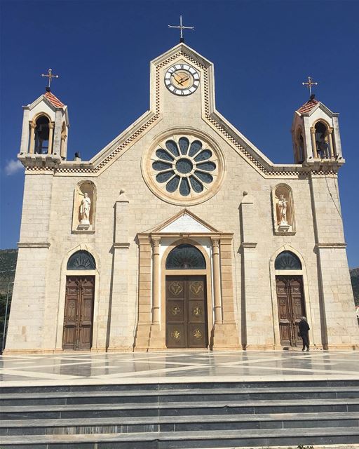 De origem aramaico-siríaca, Bkassine (ou Beit Kassin), significa 'a aldeia... (Bkâssîne, Al Janub, Lebanon)