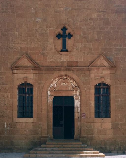 Dear Lord, i’m trusting you. Amen♥️ (Ehmej, Mont-Liban, Lebanon)
