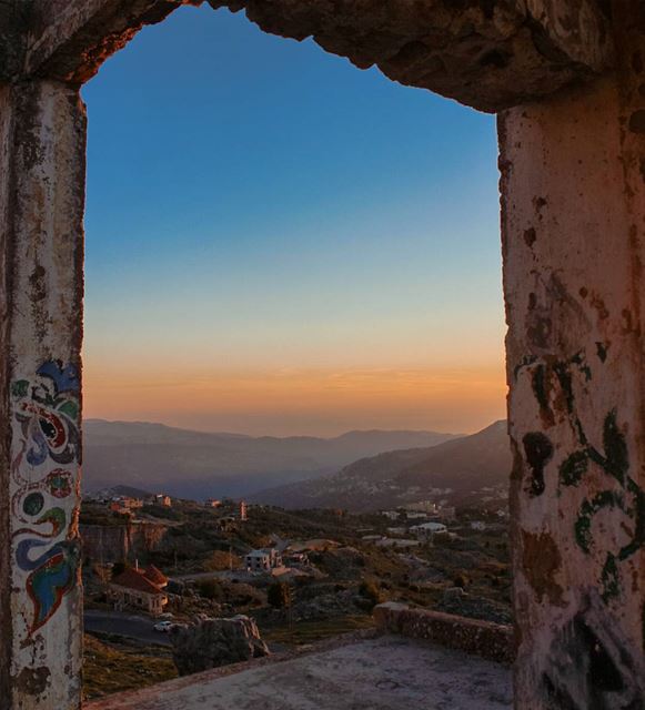 Decorate your view 🍃🎨🌅... lebanon  zaarour  frame  art  abandoned ...