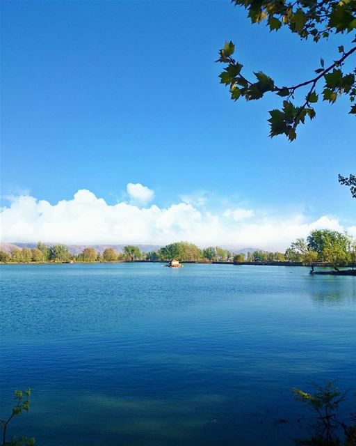 DEEP BLUE ...  LakeHouse لبنان يا اخضر حلو ...🇱🇧  LiveLoveBekaa ... (Deïr Taanâyel, Béqaa, Lebanon)