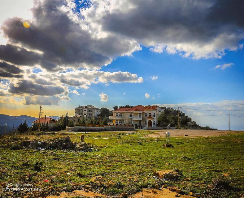 Deir al qamar  lebanon  hdr  hd  landscape  landscapephotography ... (Dayr Al Qamar, Mont-Liban, Lebanon)