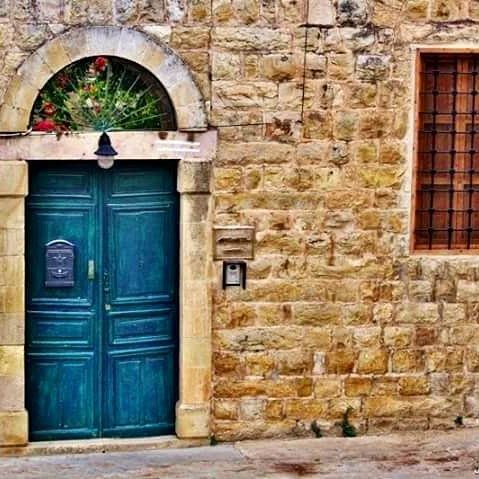 Deir  el Qamar  deirelqamar  oldhouses  doors  shouf  livelovedeirelqamar ...