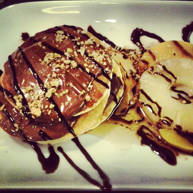 Delicious chocolate pancakes! Chocolate  pancake  sweet  fruits ...