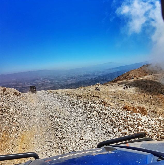 Dirt road and engine roar  offroad  driving  dirtroad  adventure  fun ... (3youn Orghosh)