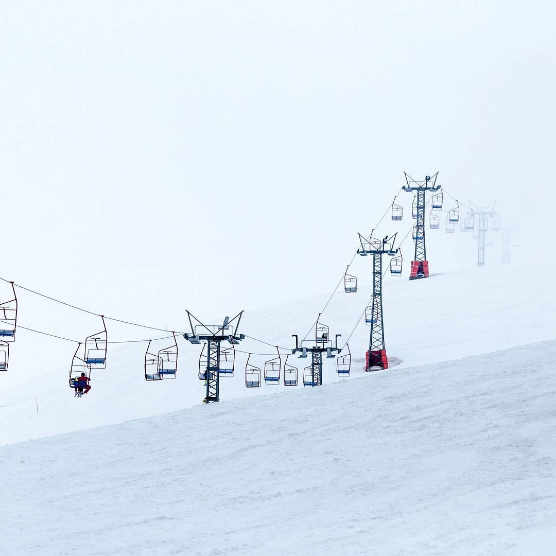 Disappearing  chairlift @ Faqra Club - Lebanon snow  skiing  mountains ... (Faqra Club)