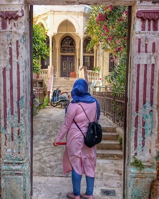 Discovering our lovely old city 🏘 with @doaakashakesh  takenbyme  ... (Tyre, Lebanon)