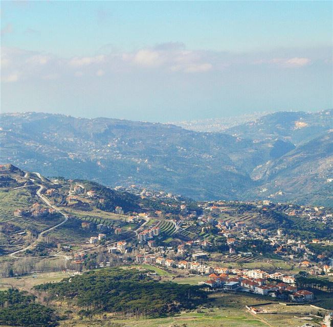  discoverplaces  discoverlebanon  village  valley  mountains  houses ... (Lebanon)