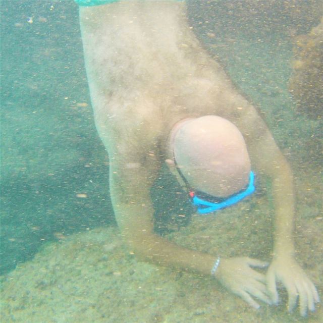 Diving in the underwater of the Batroun area :)  ﻟﺒﻨﺎﻥ Batroun  liban ...