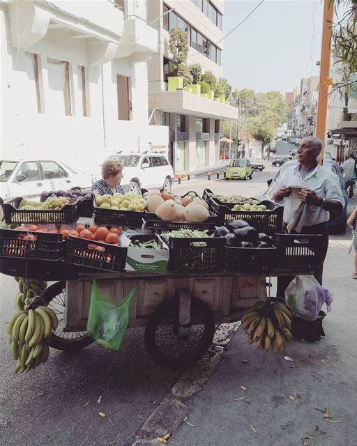Do you want some fruits? 🍏🍎🍉🍌🍍🥝🍓🍊🍑🍒🍓🍅🥑🍆🍐🍇  streetvendor ... (Beirut - Ashrafieh)
