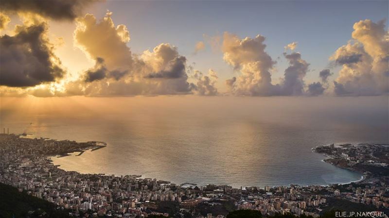 Don't forget : beautiful sunsets need cloudy skies.... nikon  sunset ...