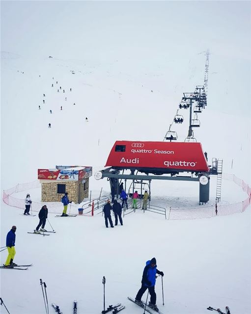 Don't you wanna be there right now 🏂❄------------------------------------ (Faraya, Mont-Liban, Lebanon)
