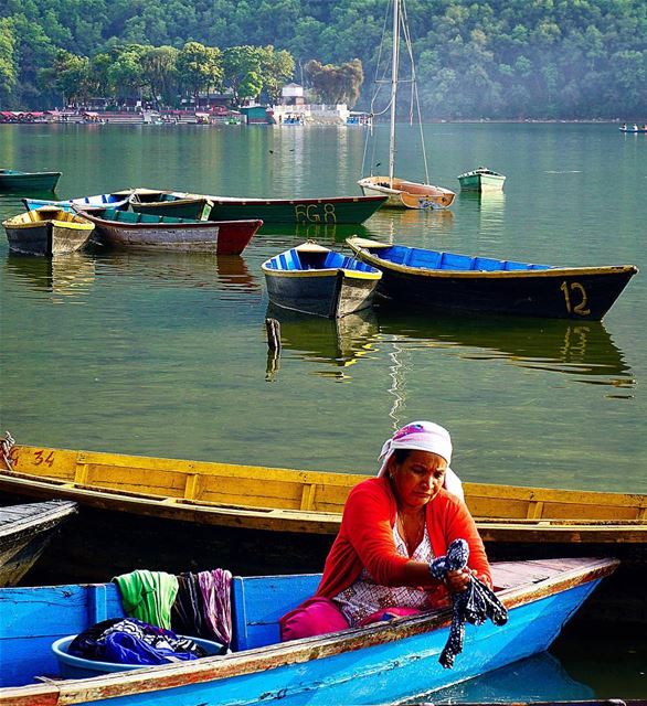 Dont call the world dirty, just clean your glasses.📍Phewa Lake, Pokhara,... (Nepal)