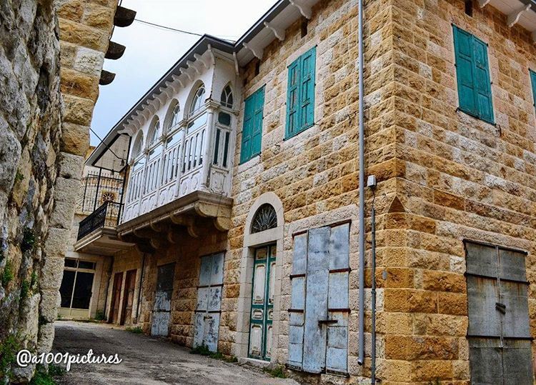 Douma, a beautiful Lebanese village, a place that takes you back in time!... (Douma, Liban-Nord, Lebanon)