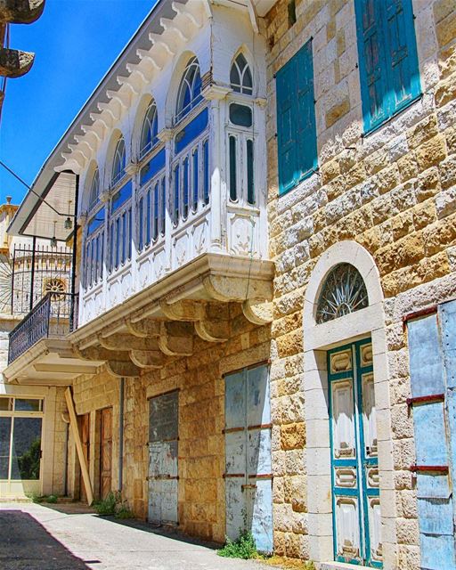 Douma  architecture  LEBANONHOUSES  vintage  beirut  photography  arch ... (Douma Souks)