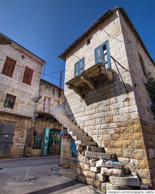 Douma  oldhouse  stairs   beirut  cloud  architecture  livelovedouma  sun ...