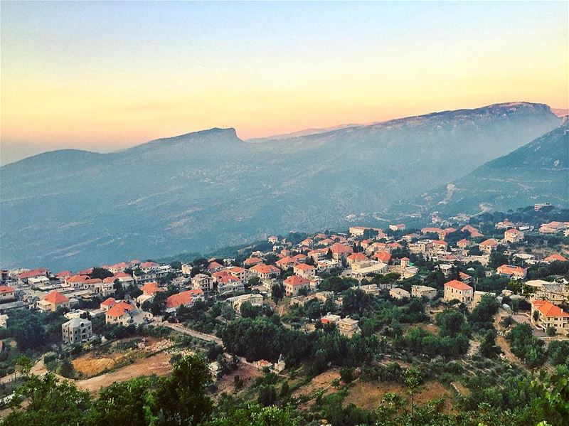 Douma 🦋♥️☘️ livelovedouma ... (Douma, Liban-Nord, Lebanon)