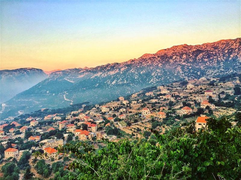 Douma 🦋🇱🇧♥️🇱🇧☘️ livelovedouma ... (Douma, Liban-Nord, Lebanon)