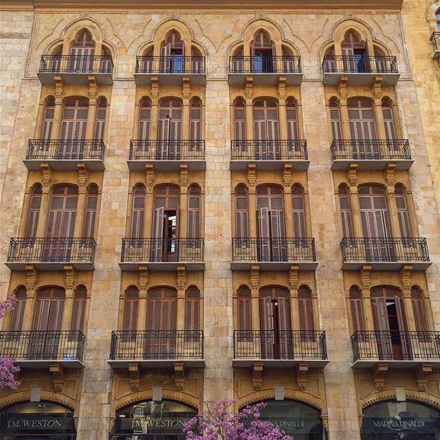  downtown  building  balconies  architecturelovers  architecture ... (Downtown, Beirut, Lebanon)