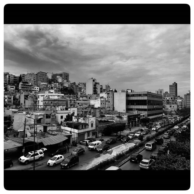 🇱🇧 Dramatic Beirut !photo taken by : @abandoned_lebanon.. uglybeirut... (Beirut, Lebanon)