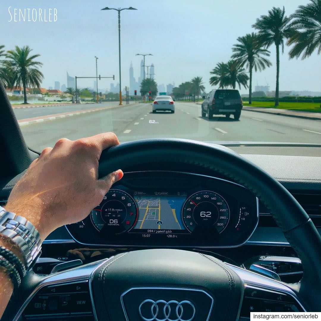 Driving with class and style In the new Audi A8———————————————————————— @se (Burj Al Arab)