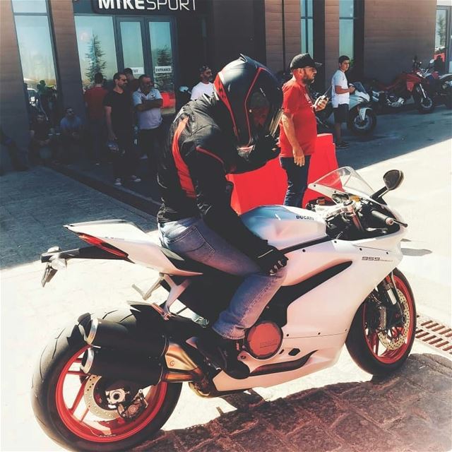  ducati  ducati959panigale  ducatilebanon  speed  hjchelmets  superbike ...