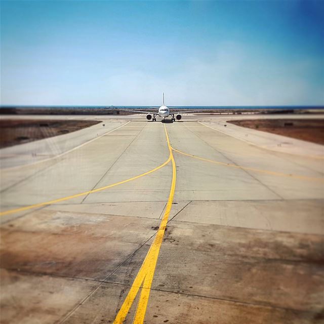 Duel  faceoff  taxi  aviation  landscape  avgeek  instagramaviation  mea ... (Beirut, Lebanon)