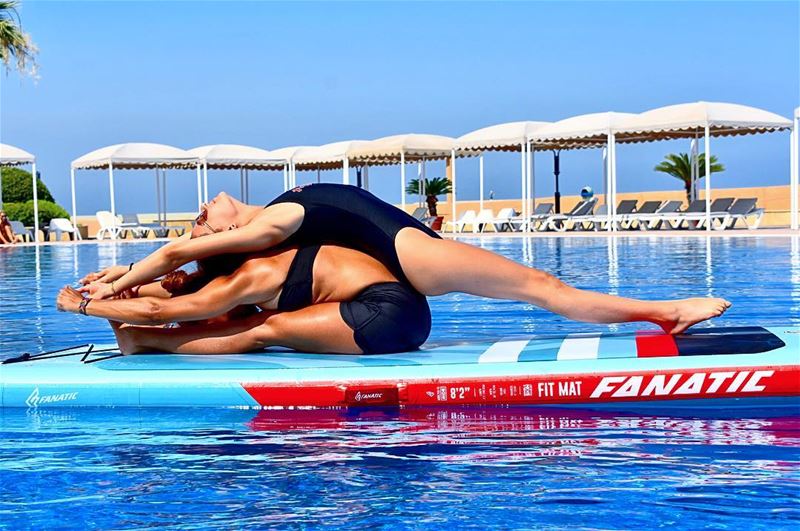 DUO Fit Mat yoga is a great way to challenge your mind and core, even more... (Halate Sur Mer)