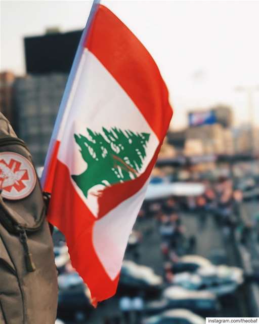 DΛY 11 | 🇱🇧We got your back  لبنان_ينتفض ثورة_لبنان  لبنان  lebanon ... (Jal el Dib)