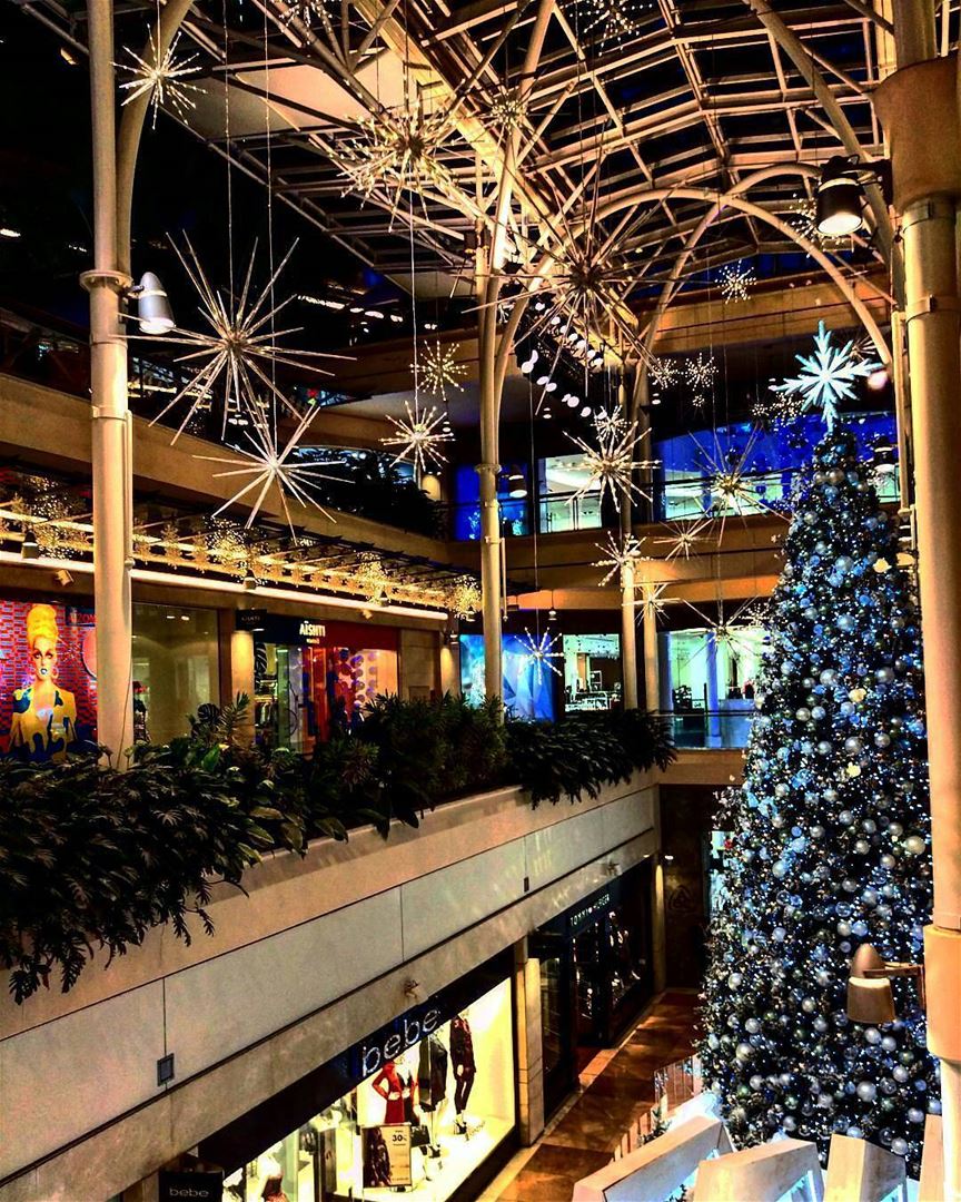 Early Christmas decorations🎄By @ramzi3id  ABCMall  Achrafieh  Beirut ... (ABC Mall Achrafieh)
