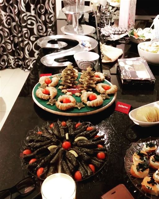 Early Christmas Indulgence 🎄🎅🏻🎄 prepared by the amazing @jocelyneelia �