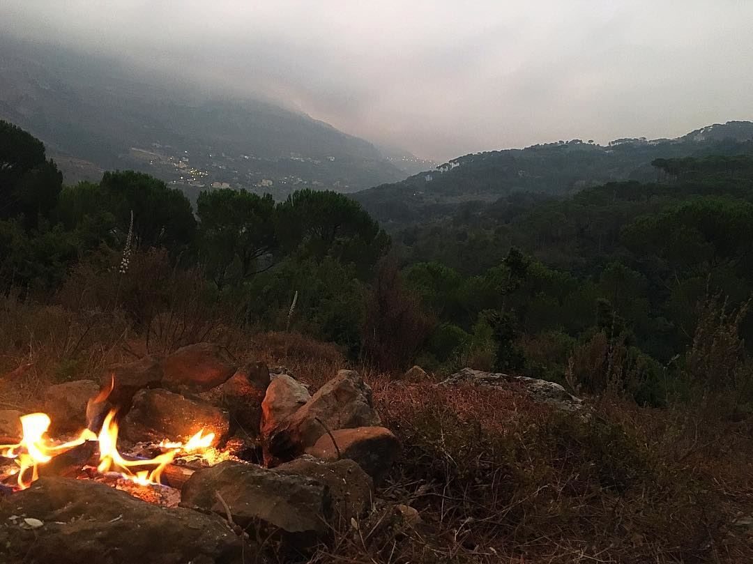 Early morning... Too early!! 🌲🌥⛰  bisri  jezzine  lebanon  camping ... (Jezzîne, Al Janub, Lebanon)