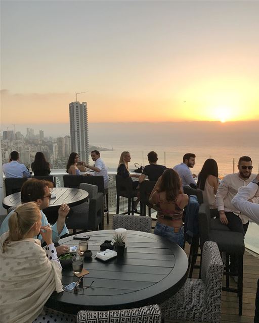 Echanted evening @fsbeirut  aboutlastnight 💫.... sunset  terrace ... (Four Seasons Hotel Beirut)