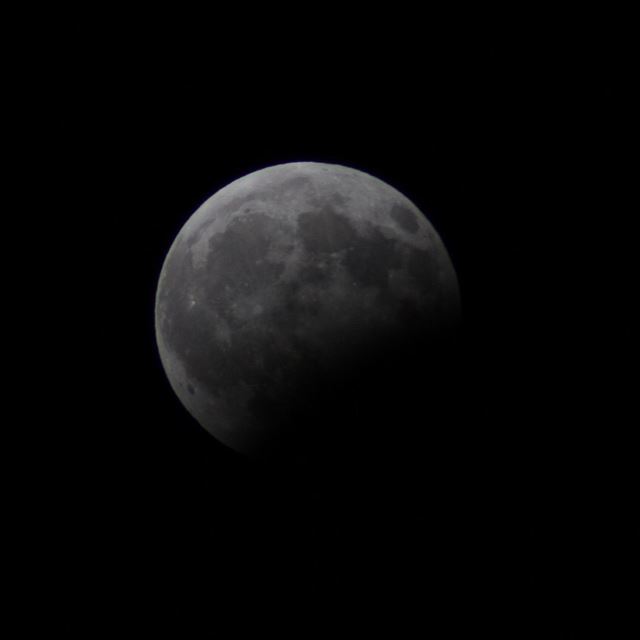  eclipse  moon  sky  night  canon600d  canon  lastnight  nofilter ...