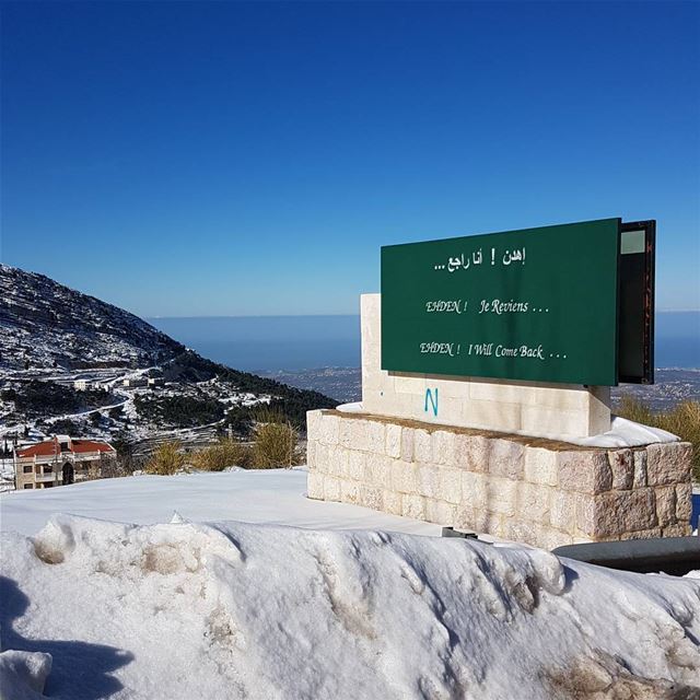  ehden  madeinehden  lebanon  snow  liveloveehden  livelovebeirut  اهدن_انا