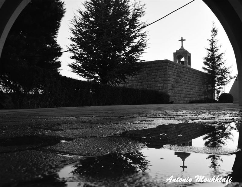  ehden  saydetelhosn  mountains  lebanon  north  church   black ... (Ehdène, Liban-Nord, Lebanon)