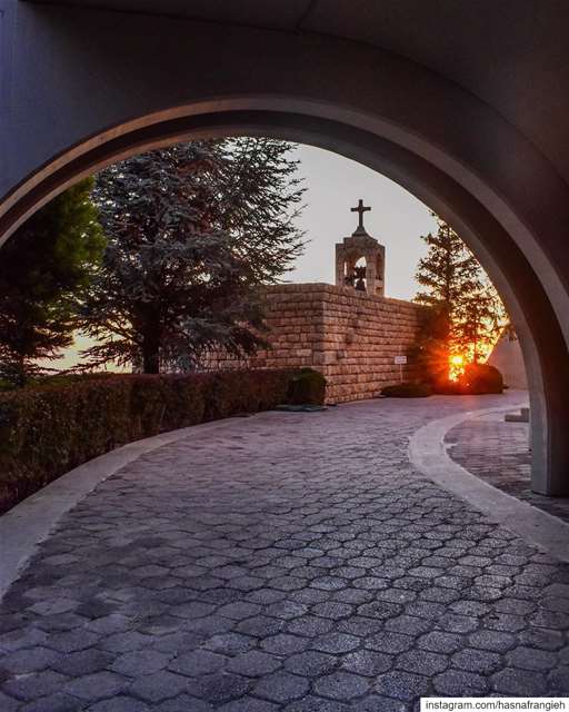  Ehden where sunset is a candle of hope & faith 🙏🏻♥️... (Saydet El Hosn - Ehden)