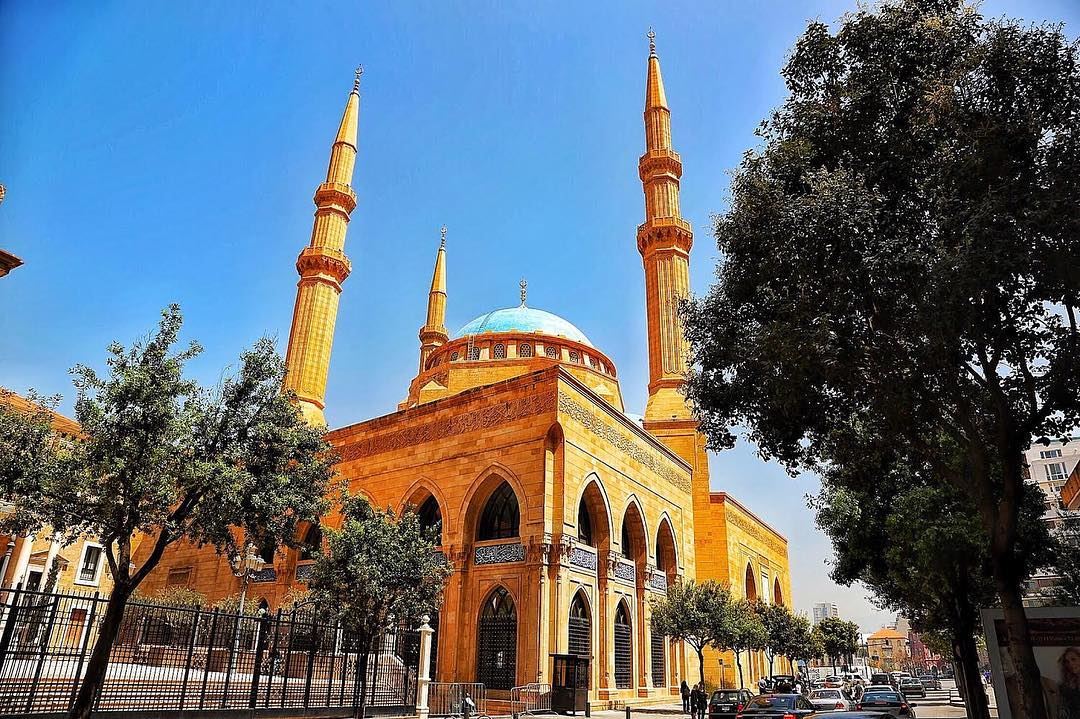 Eid moubarak 🌙 eidalfitr  lebanon  livelovebeirut  mosk  islam  holiday ... (Downtown Beirut)
